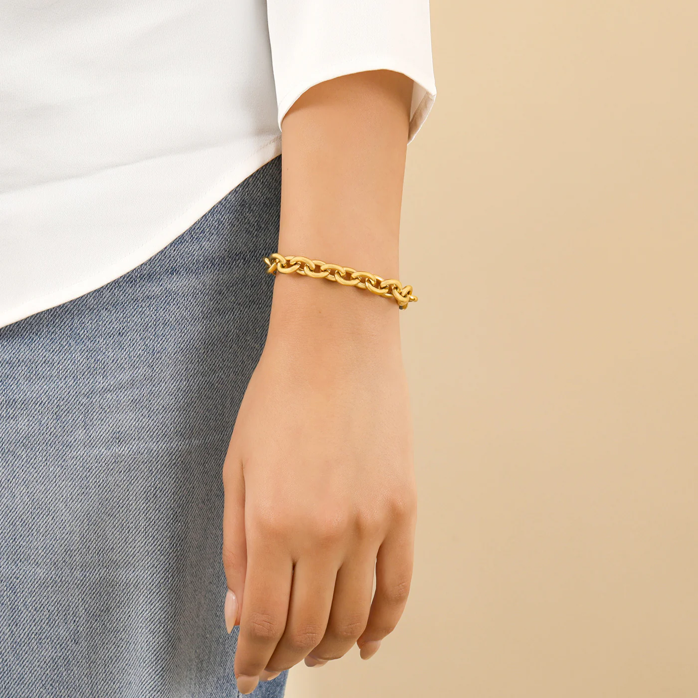 Chunky Rolo Chain Bracelet - Image 2