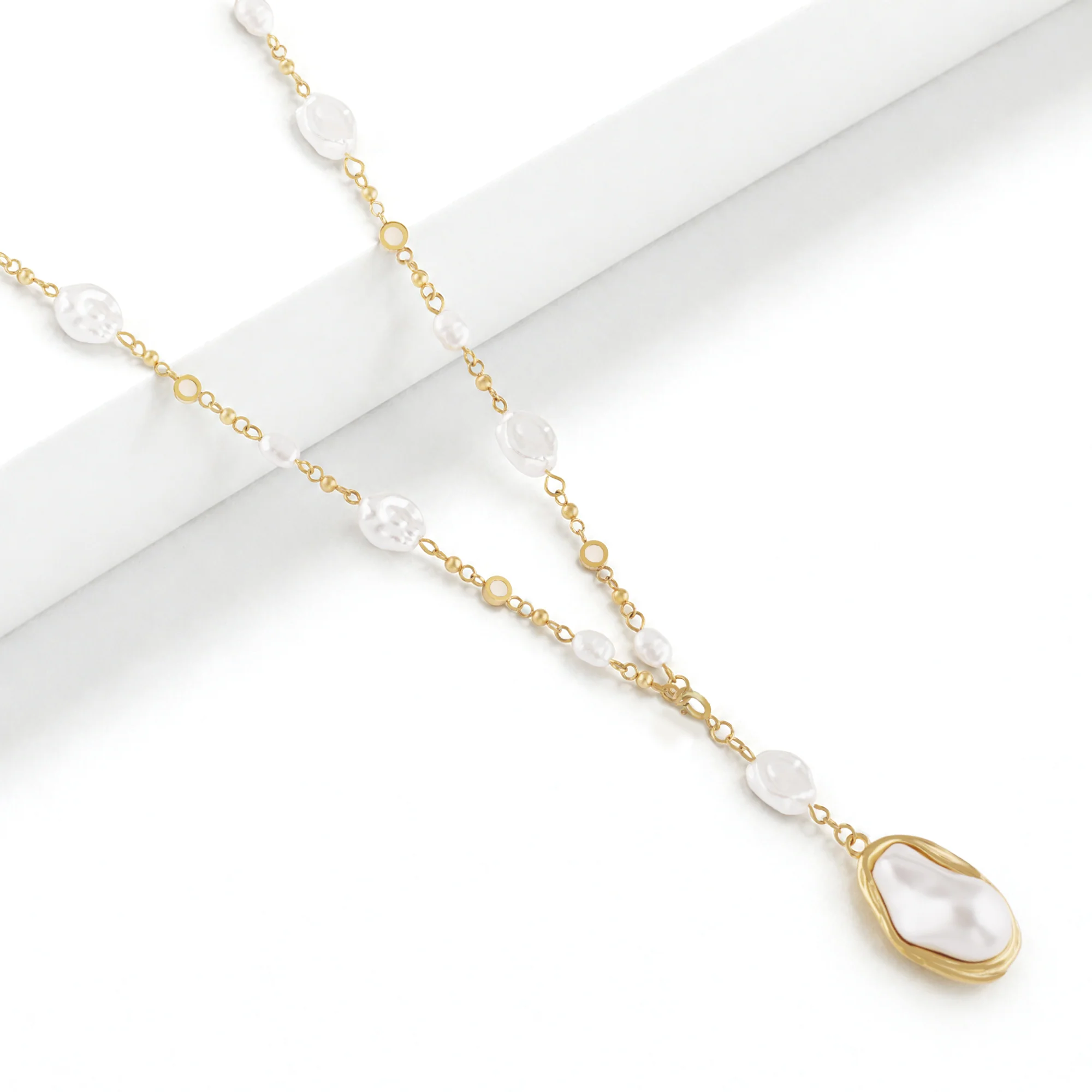 Perlita Pendant Necklace - Image 3